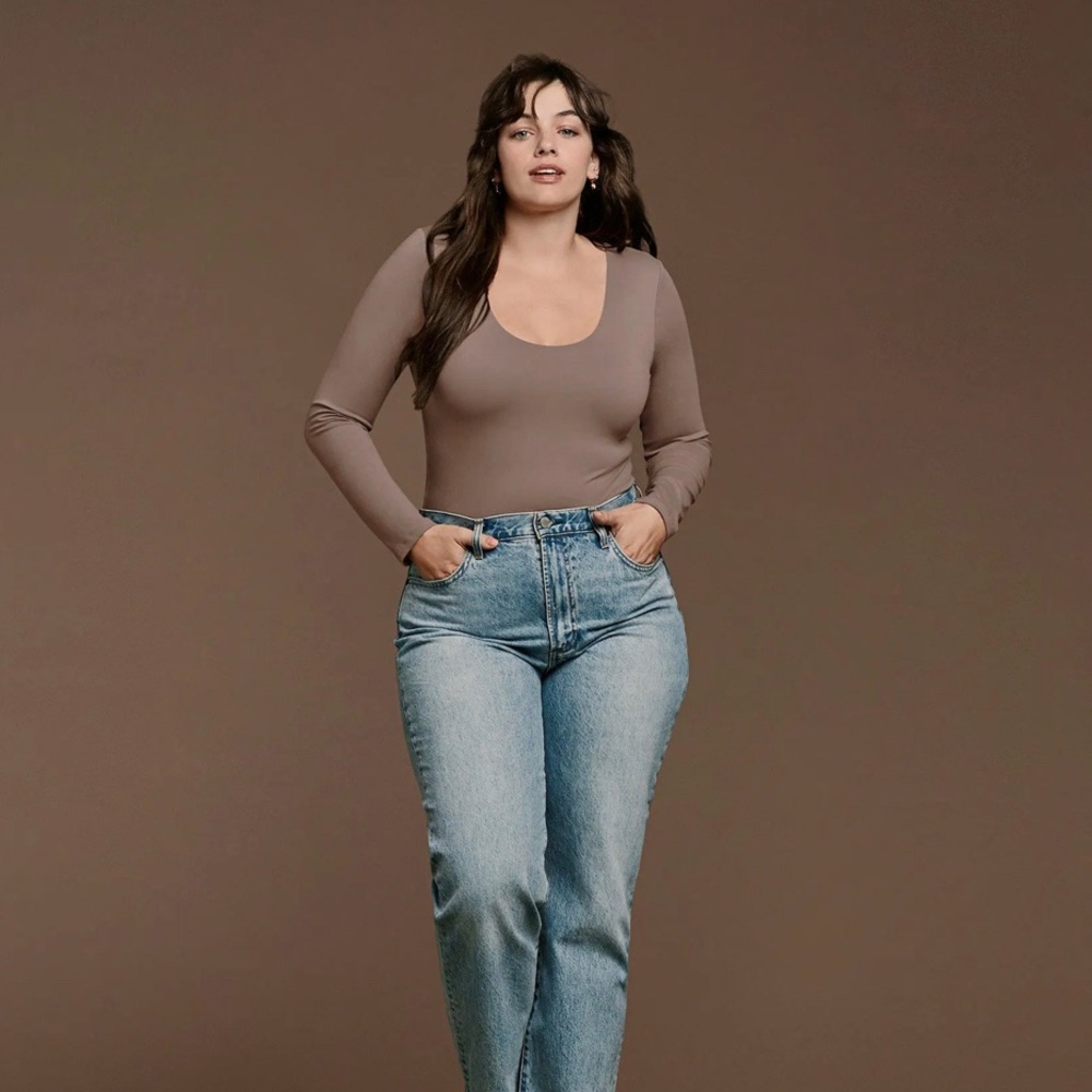 Nuuds Scoop Neck Bodysuit in Mocha Medium